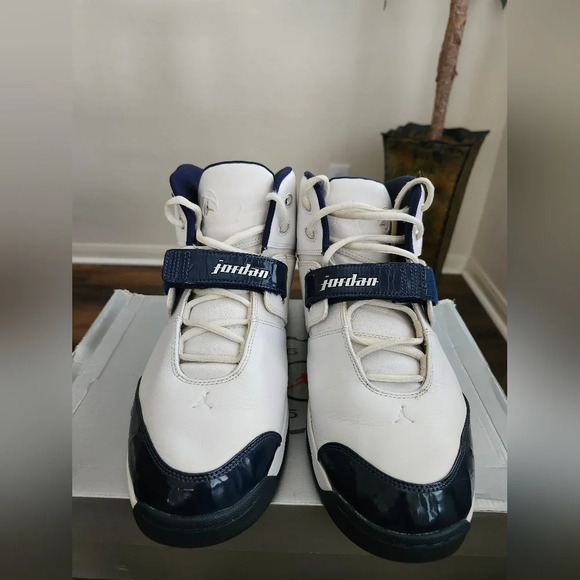 Jordan Team Reign White/Navy Sz 12 - Picture 6 of 16